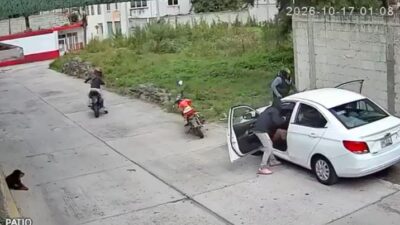 VIDEO: Familia fue a comprar un vehículo y les quitaron 140 mil pesos