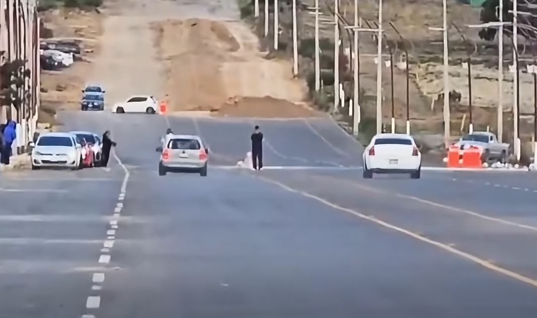 VIDEO: Mujer es arrollada y queda grave durante evento de ‘arrancones’