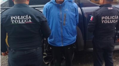 CAPTURADOS: Detiene Policía de Toluca a dos motorratones y recupera un par de celulares