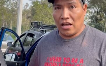 VIDEO: ‘¿Me vas a pegar?’; conductor se va sin pagar la gasolina y agrede a una mujer