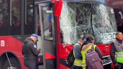 ACCIDENTE: Choque entre unidades del Metrobús deja 24 pasajeros heridos