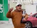 VIDEO: Hombre lleva su licuadora a oficinas de CFE para protestar por falta de servicio