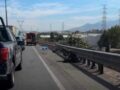 VIDEO: Motociclista derrapa y muere solo en el Circuito Exterior Mexiquense