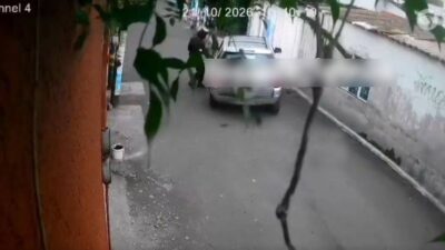 VIDEO: Difunden momento de la ejecución de un conductor afuera de su casa