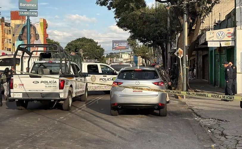 VIOLENCIA: Acribillan a tres hombres y dos mueren junto a una estación del Metro