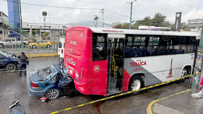 VIDEO. Giovanni y su amigo se estrellaron atrás de un autobús; ambos murieron