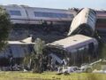 VIDEO: Mueren 64 personas y 80 quedan graves en un fuerte choque entre dos trenes