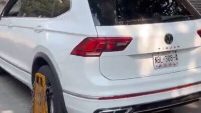 VIDEO: Conductor hace un ‘papelazo’ por no conocer la ley y encarar a un policía